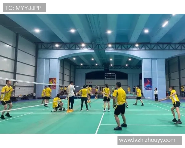 上海羽毛球队配合排名创历史新高展现团队实力与竞技水平